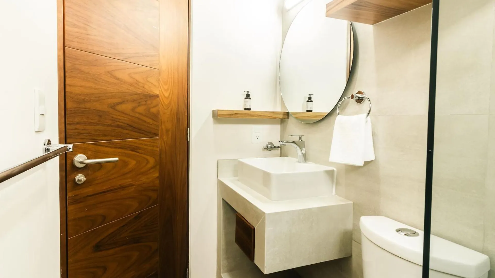 Xoza Hotel Urban Escape Cancún