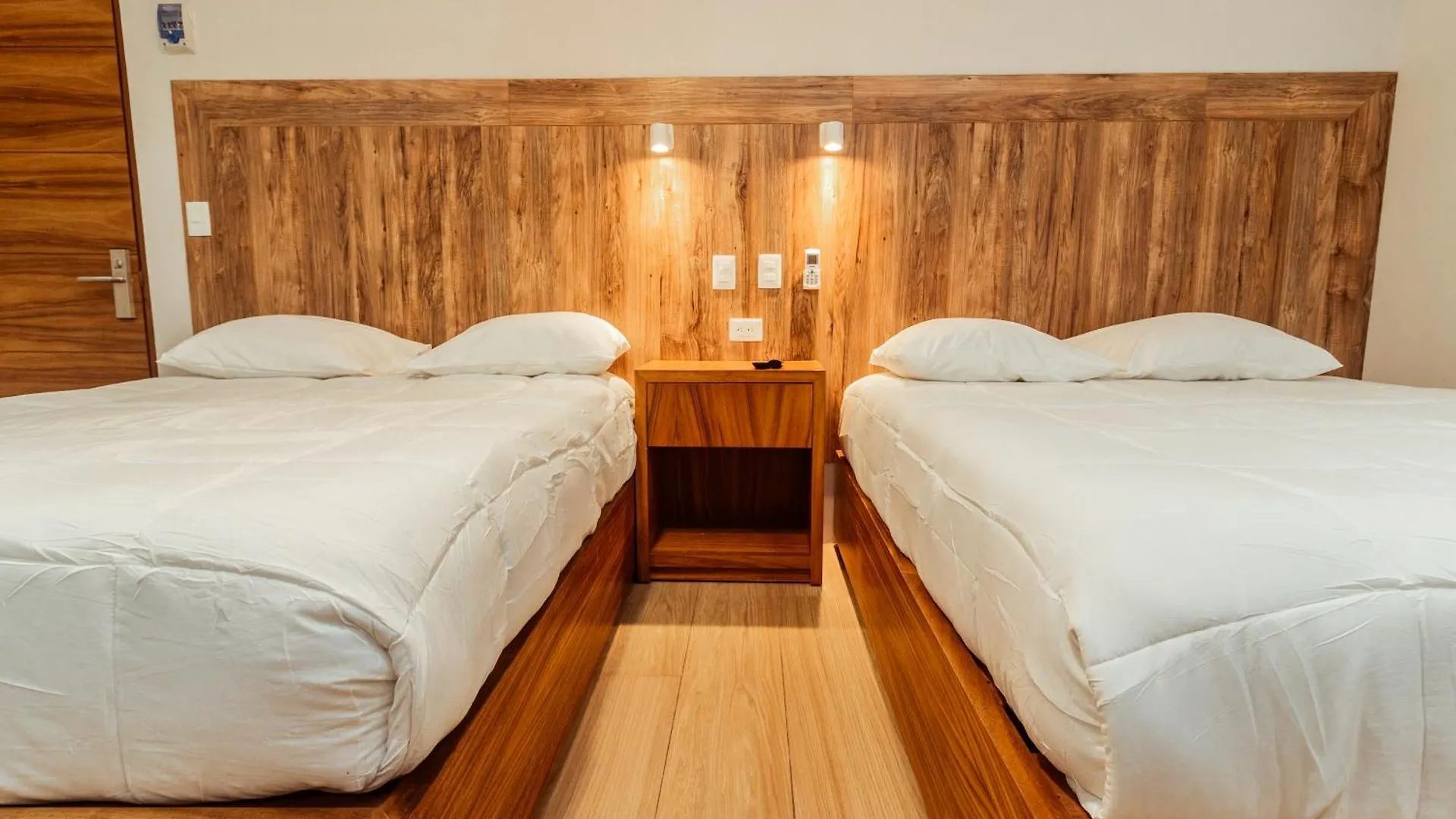 Xoza Hotel Urban Escape カンクン 4*,