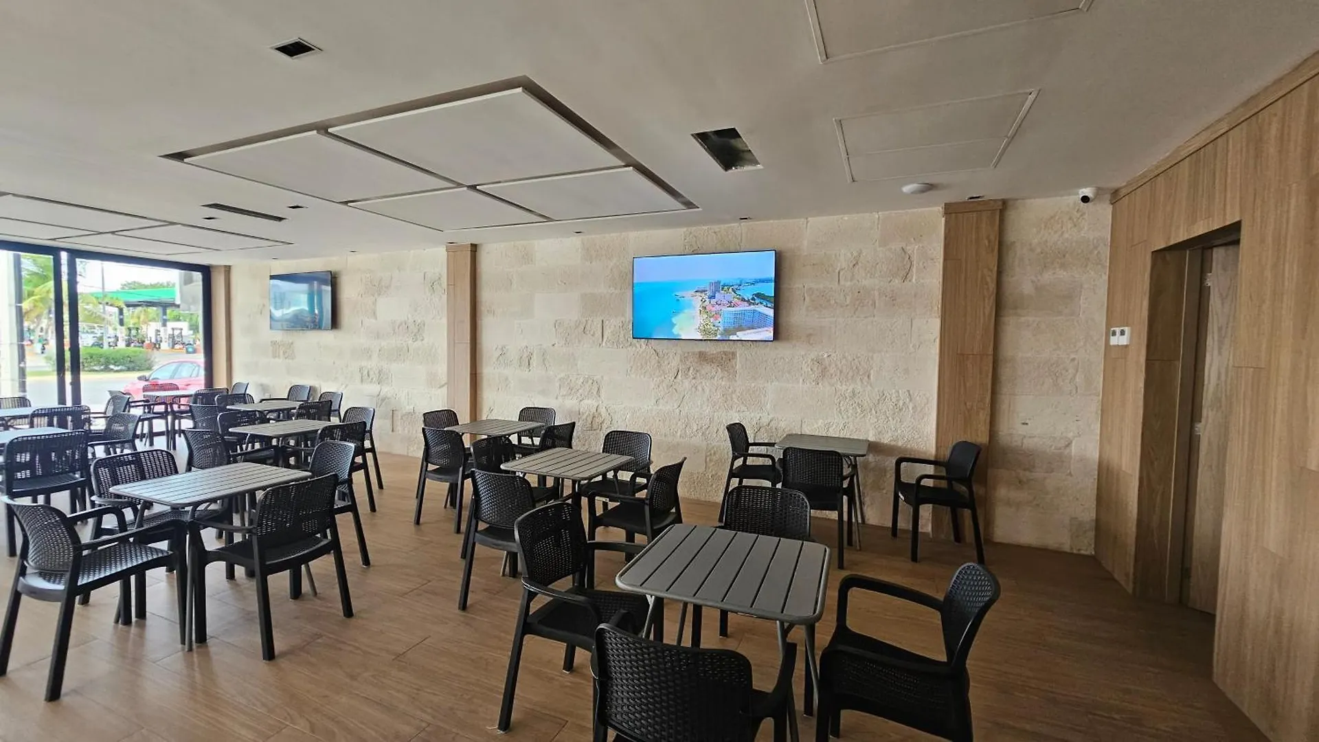 Xoza Hotel Urban Escape Cancun