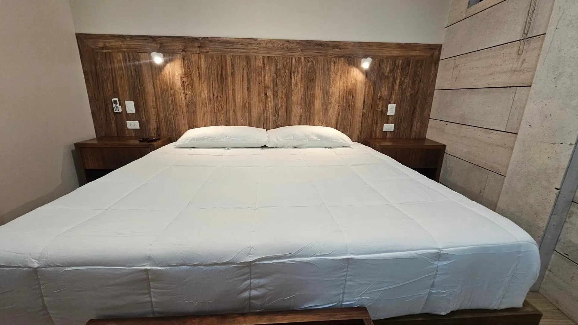 Xoza Hotel Urban Escape Cancun