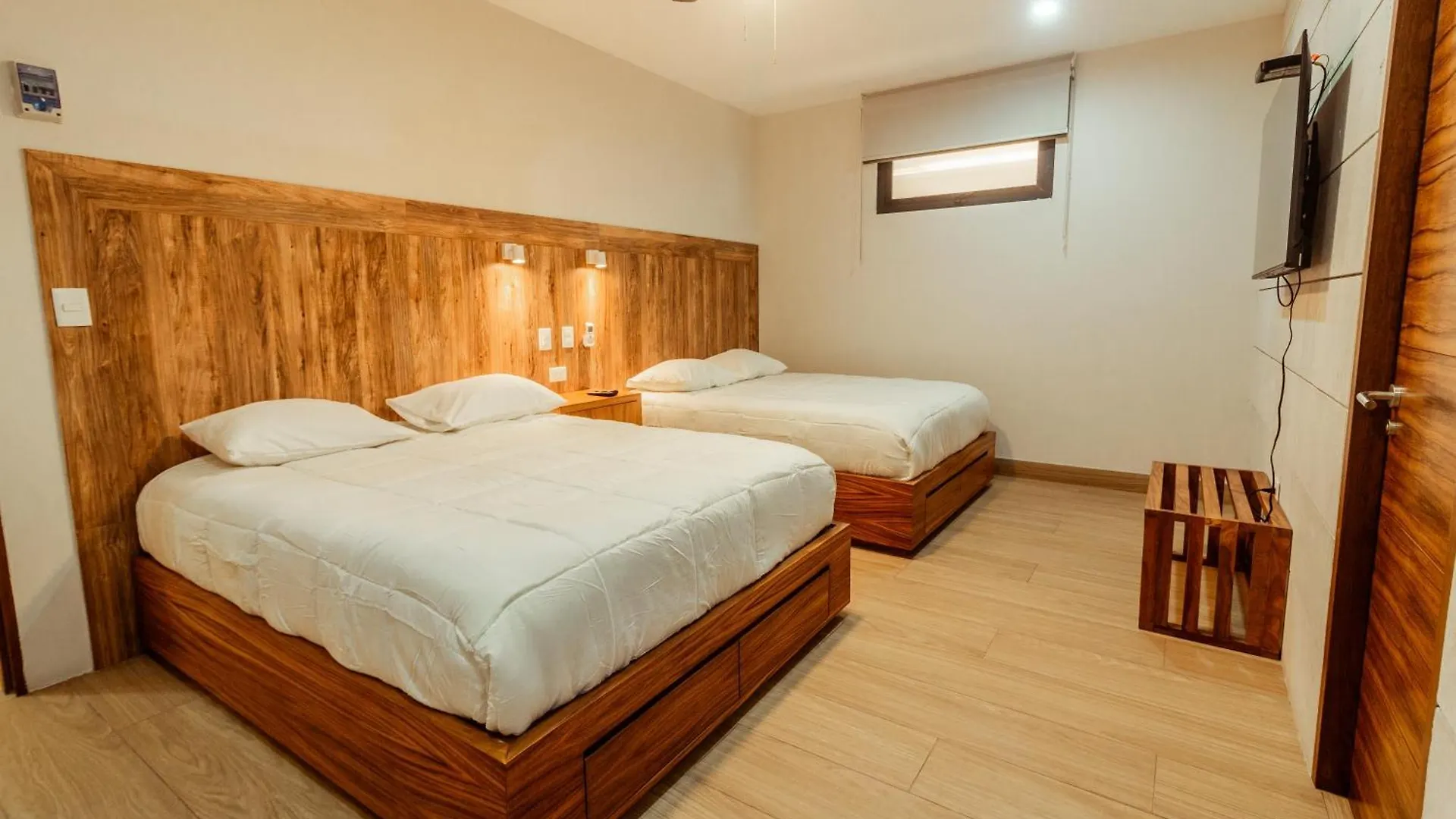 Xoza Hotel Urban Escape Cancun